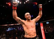 Vitor Belfort anuncia próxima luta no UFC com Uriah Hall, em janeiro