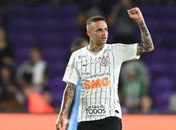 Com apoio de Andrés, Luan tenta dar a volta por cima no Corinthians