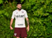 Atlético negocia por Hudson e oferece percentual de Lucas Pratto na troca