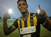 Artilheiro do Carioca, Alef Manga é especulado no Flamengo
