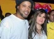 Ronaldinho Gaúcho ao lado da empresária Dalia López