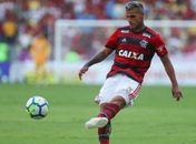 Trauco em ação pelo Flamengo