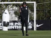 Cássio é apenas o primeiro nome da longa lista de desfalques da equipe (Foto: Marco Galvão/Fotoarena/Estadão Conteúdo)