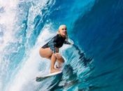 Preconceito não impede 'havaiana' de defender Brasil no surfe