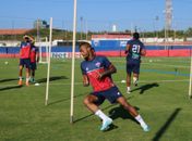 Novo reforço do Fortaleza, Felipe Pires destaca velocidade como ponto forte e avisa: "jogo bem pela esquerda"