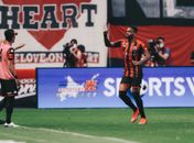Anderson Lopes marca pelo Campeonato Japonês e dedica gol aos familiares