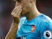 Arsenal pede R$ 224 milhões ao Barcelona para liberar o meia alemão Özil, diz rádio