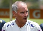 Ex-Seleção brasileira e substituto de Jorge Jesus, treinador morre aos 55 anos