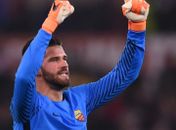 Oferta de clube inglês pode tornar Alisson o goleiro mais caro do mundo