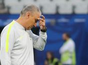 Tite esconde escalação do Brasil antes de jogo contra o Peru