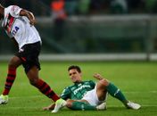 Dudu e Prass alcançam marca, e goleiro celebra crescente
