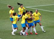 Cristiane faz três, e Brasil vence a Jamaica na estreia da Copa feminina