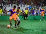 Prefeito inaugura primeiro campo com grama sintética de Maceió