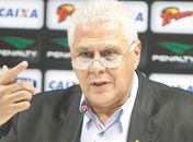Ajudinha do rival! Dinamite diz que só voltou para o Vasco por causa do Flamengo