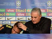 Tite sobre convocar Neymar lesionado: "Perco meu emprego, mas não levo"