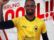 Rio Branco causa revolta na web após comemorar gol do goleiro Bruno