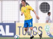 Lateral do Corinthians, Carlos Augusto comemora convocação para o Sul-Americano Sub-20