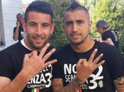 Vidal diz a Isla que pode jogar no Flamengo: "Me espera"