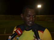 Goleiro Jeferson pega pênalti e se destaca em vitória raposeira na estreia