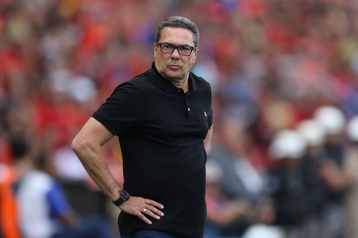 Vanderlei Luxemburgo acha que vem coisa boa para o Sport mais na frente (Foto: Marlon Costa / Pernambuco Press)