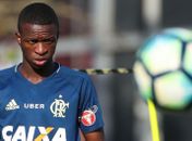Vinicius Junior esteve em campo na derrota para o Flu, em Cuiabá - Gilvan de Souza / Flamengo