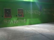 Muros do Palmeiras são pichados com protestos contra Galiotte e Mattos