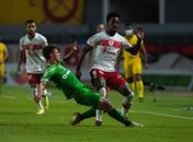 CRB empata com o Coritiba e fica fora do G4 da Série B