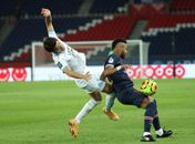Jogador japonês nega que atacante Neymar tenha sido racista