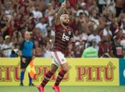 Gabigol iguala Hernane Brocador e se torna o maior artilheiro do Flamengo na década