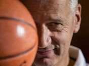 Novo técnico da seleção de basquete, Petrovic quer usar irmão como exemplo