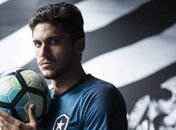Possível saída de Igor Rabello para o Spartak Moscou preocupa técnico do Botafogo