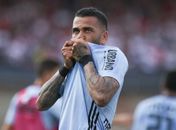 'Nem nos melhores sonhos tinha previsto isso', diz Daniel Alves após boa estreia