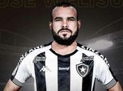 Botafogo anuncia José Welison, ex-Atlético-MG
