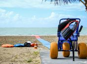 Praia de Pajuçara recebe nova edição do projeto "Praia Acessível"
