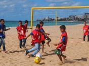 Prefeitura inicia novas turmas da Escolinha Maceió Beach Soccer