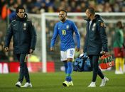 'Não foi uma lesão importante', diz médico da Seleção sobre Neymar