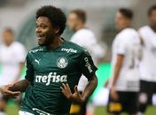 Palmeiras sofre empate no último minuto, mas vence nos pênaltis