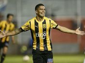 Atacante Rodolfo Gamarra