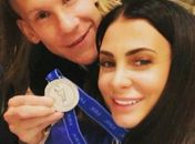 Mulher de Vida comemora vice-campeonato mundial com o beque croata: ‘Meu ouro’