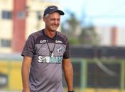 Lisca sobre o Corinthians: 'Se conseguirmos equilibrar, temos chances'