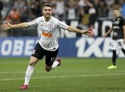 Pedrinho brilha, Corinthians bate Botafogo e amplia invencibilidade