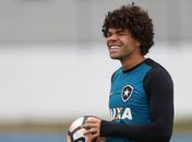 Jair Ventura minimiza rumores de troca e diz que ainda conta com Camilo no Botafogo