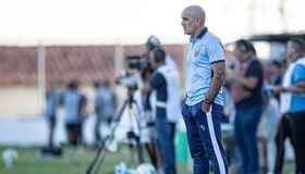 CSA confirma saída de Itamar Schülle após eliminações na temporada