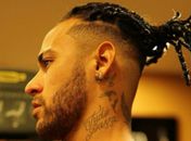 Visual da Copa? Neymar inova no cabelo e posta nas redes sociais