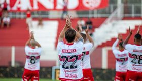 CRB busca empate nos acréscimos contra o Vila Nova na estreia da Série B