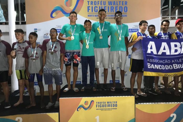 Nadadores conquistam recorde no Norte-Nordeste em Salvador