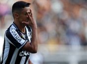 Botafogo ainda quer Erik, mas Palmeiras dificulta negociação
