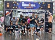IronKids movimenta a orla de Maceió mesmo sob forte chuva 