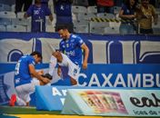 Robinho completa 600 jogos como profissional e vibra com Cruzeiro sendo único time da Série A invicto em 2019