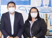 Prefeito e secretária anunciam rateio para trabalhadores da educação
